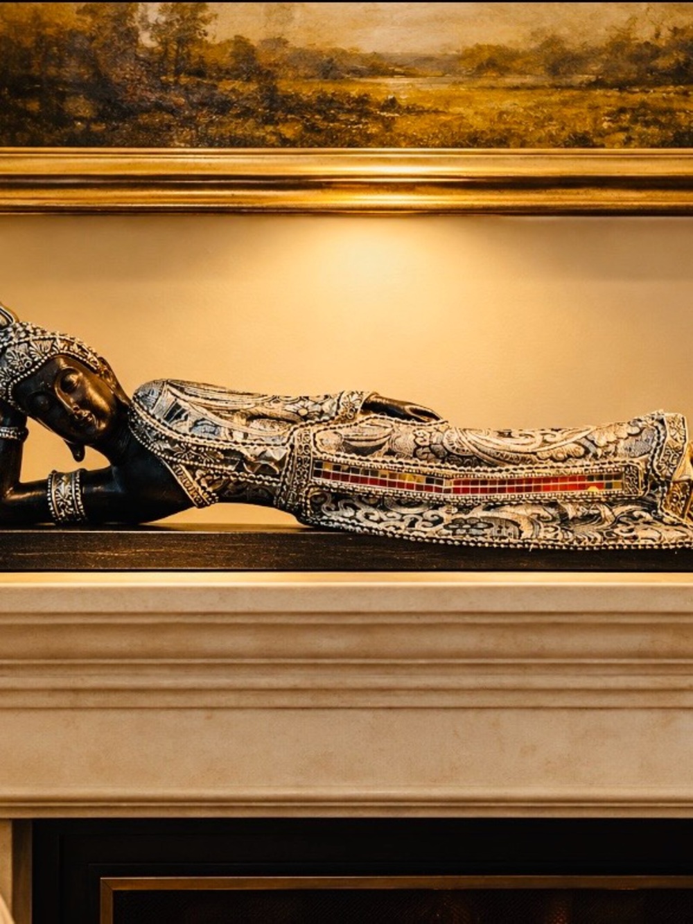 Asian-Thai reclining Buddha-black resin body W-silver filigree-mirror mosaic